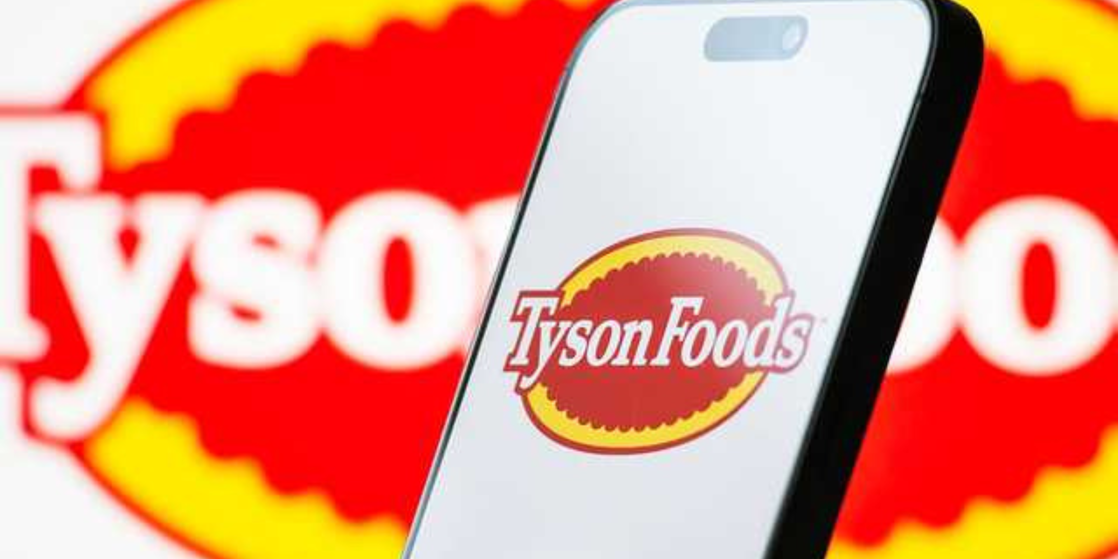 Tyson Turns Off the Line: Fewer Plants, Fewer Jobs, and a New Era for Meatpacking